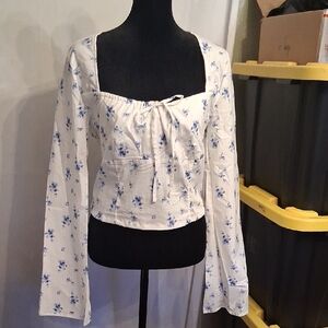 Wild Fable Floral Croppes Blouse Size Medium